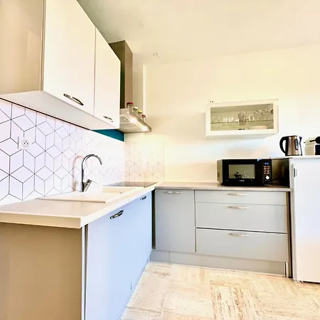 Appartement Riviera - Terrasse Des Bougainvillees - 100m Promenade Des